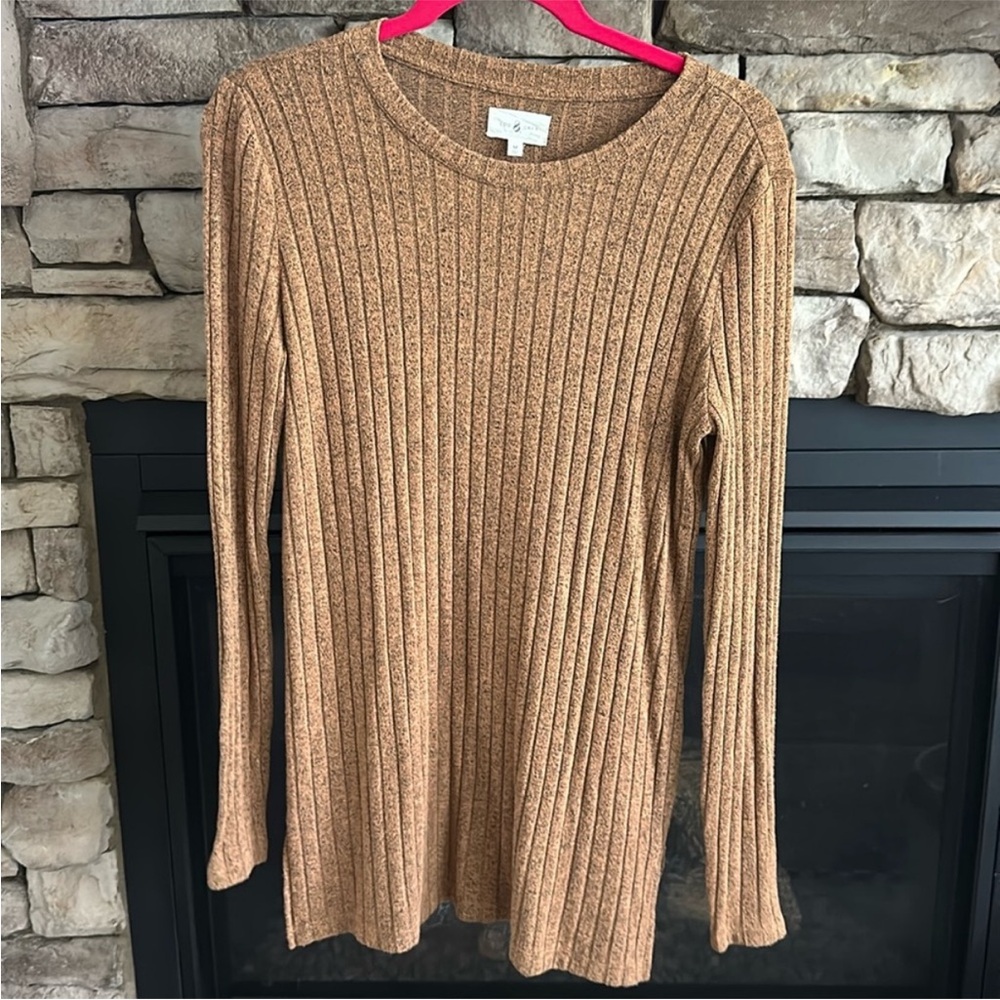 Lou & Grey Ribbed Knit Sweater in Brown